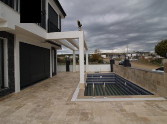 DİDİM EFELER MAHALLESİ SATILIK SIFIR 3+1 HAVUZLU MÜSTAKİL VİLLA 300 MT ARSA ÜZERİN DE AYRI MUTFAK