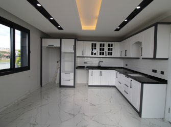 DİDİM EFELER MAHALLESİ SATILIK SIFIR 3+1 HAVUZLU MÜSTAKİL VİLLA 300 MT ARSA ÜZERİN DE AYRI MUTFAK